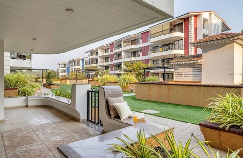 Saunta Vaddo Wohnung | 2BR w Pool Sauna 2km to Baga Calangute Beach