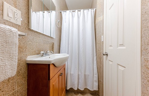 East Harlem Wohnung | (2D) 1 Schlafzimmer Apt direkt an der Park Ave.