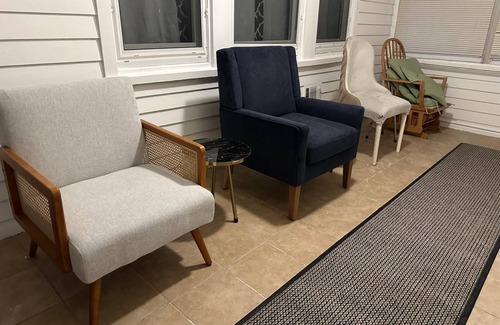 Weequahic Haus | 2Kings Luxury Home - Spacious Stay in Newark, NJ Near NYC & EWR Airport