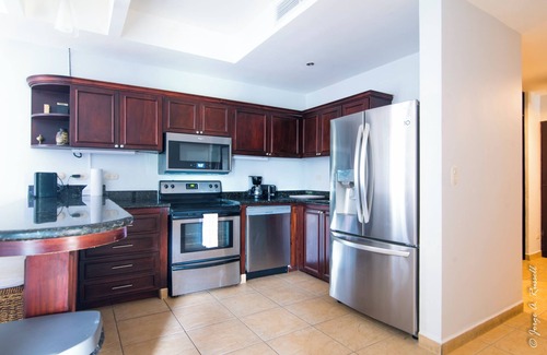 Barrio Los Villalobos Eigentumswohnung | 2n floor Condo with ocean view, wifi, pool, kitchen, 3 bedrooms, 2.5 bath, Jaco