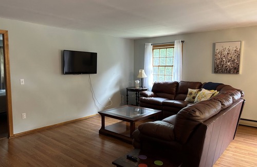 Danville Haus | 2nd Floor of home in the country 2Bdrm lots of parking, Spacious & peaceful