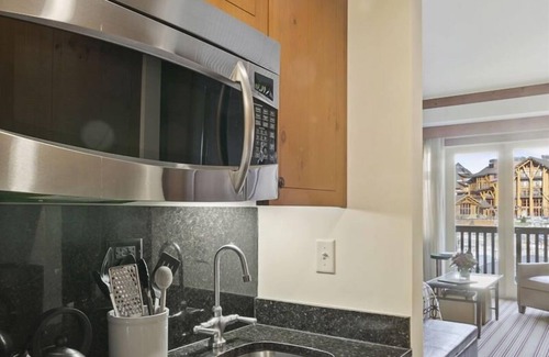 Stowe Area Wohnung | 2nd Floor Studio in The Lodge at Spruce Peak