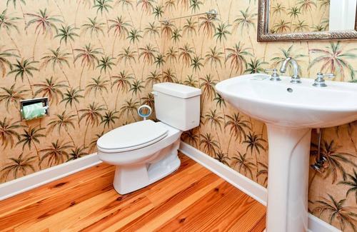 Inlet Harbour Haus | 2nd Row 6 BR Beach House with a Heated Private Pool! Wynding Down.