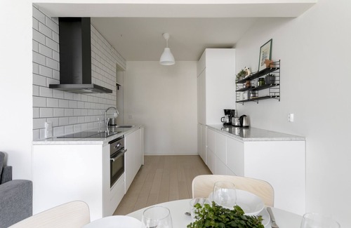 Kluuvi Wohnung | 2ndhomes Modern 1BR Apartment w Balcony