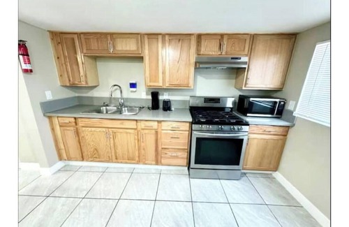 Sunrise Manor Wohnung | 3. 6.9Mi To E.D.C 11Mi To strip 7.1Mi To Fremont