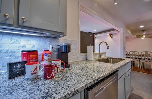 Tuscaloosa Haus | 3-bed, 3-bath home - 2 miles from Bryant Denny Stadium. Perfect for football!