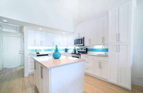 Seven Mile Beach Eigentumswohnung | 3 Bed Beachfront Penthouse Condo w/ pool + hot tub