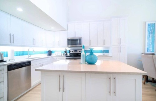 Seven Mile Beach Eigentumswohnung | 3 Bed Beachfront Penthouse Condo w/ pool + hot tub