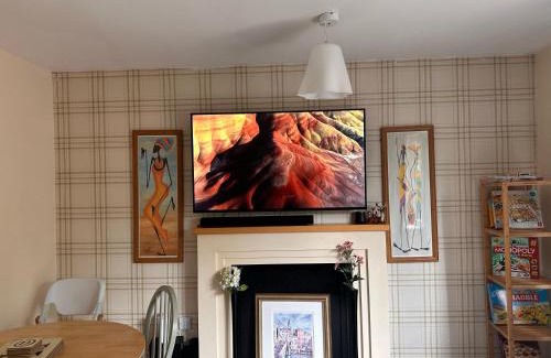 Runcorn Haus | 3 Bed Entire House - Runcorn