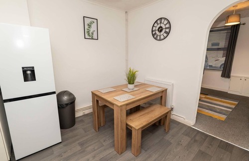 North Wheatley Haus | 3 Bed House | Sleeps 6 | Fast Wifi