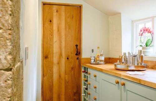 South Perrott Haus | 3 Bed in Beaminster 87914