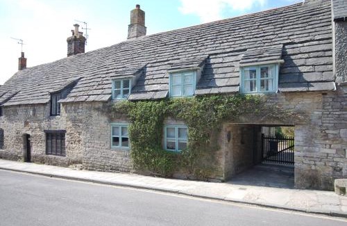 Corfe Castle Village Haus | 3 Bed in Corfe Castle DC084