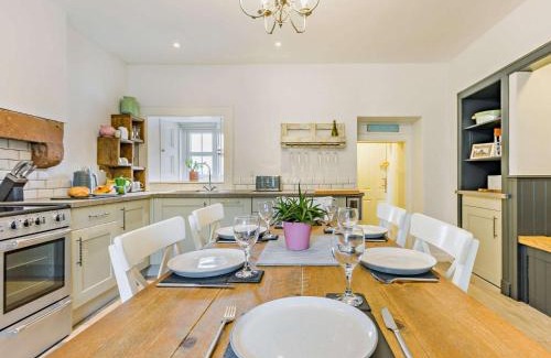 Kirriemuir Haus | 3 Bed in Kirriemuir 37440