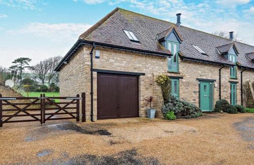 West Lulworth Haus | 3 Bed in Lulworth Cove DC139