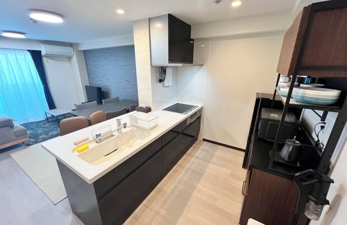 Joto Wohnung | 3 bed room max 6 persons! Easy access to Namba and Shinsaibashi! 4 min.
