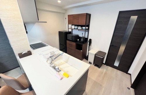 Joto Wohnung | 3 bed room max 6 persons! Easy access to Namba and Shinsaibashi! 4 min.