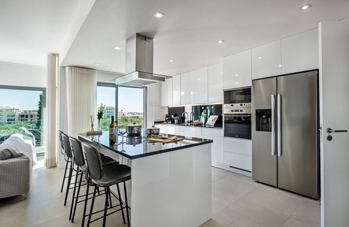 Correeira Haus | 3 Bed Room Villa in Albufeira + Private Heated Pool (on request)