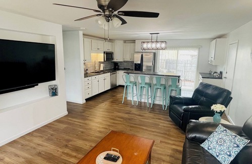 Muncie Haus | 3 bedroom 1.5 bath house. Walkable to BSU and many restaurants, ping pong table