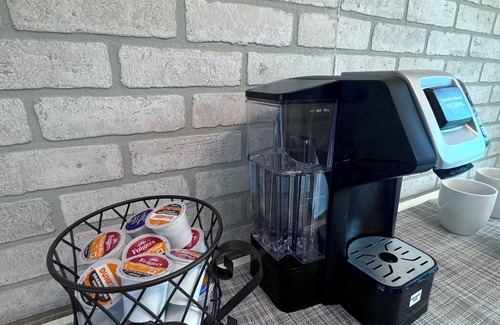 West Plains Haus | 3 Bedroom 1 Large Bath, w/Fenced Back Yard! 3 Miles from West Plains!