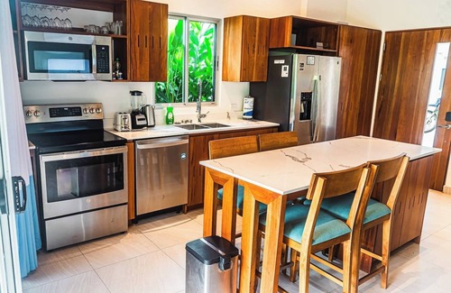 Ciudad Cortes Haus | 3 bedroom. 10 min to Beach. Private Pool.