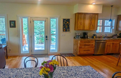 Rollins Haus | 3 Bedroom, 3 Bath, Exclusive-Use Lakefront Property