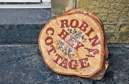 Saddleworth Kabine | 3 bedroom accommodation in Greenfield