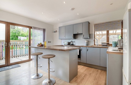 Brecon Hütte | Lovely former nursery that’s been converted to a high standard in the heart of the Brecon Beacons.