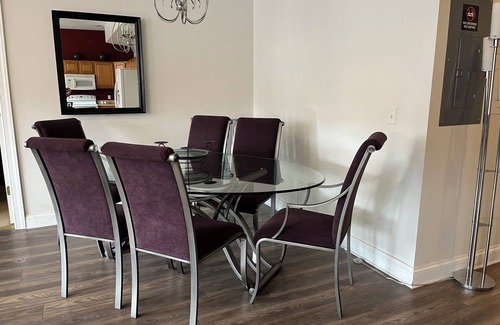 Lorain Wohnung | 3-bedroom apartment in fabulous Lorain with AC