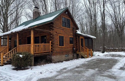 Shore Kabine | 3-bedroom cabin in country setting with AC, WiFi, 15-20 min. to local wineries.