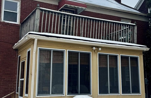 Garfield Heights Haus | 3-bedroom Château in welcoming Garfield Heights with WiFi, AC