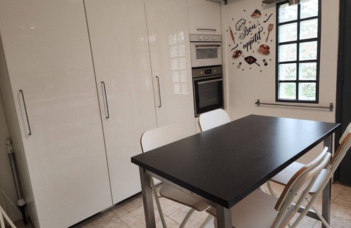 Pontault-Combault Haus | 3-bedroom house surrounded by a garden near Paris and Disney