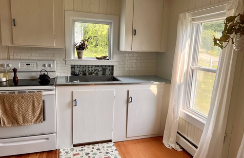 Snug Harbor Haus | 3 Bedroom house 1 mile from East Matunuck Beach - Snug Harbor