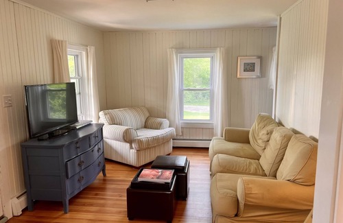 Snug Harbor Haus | 3 Bedroom house 1 mile from East Matunuck Beach - Snug Harbor