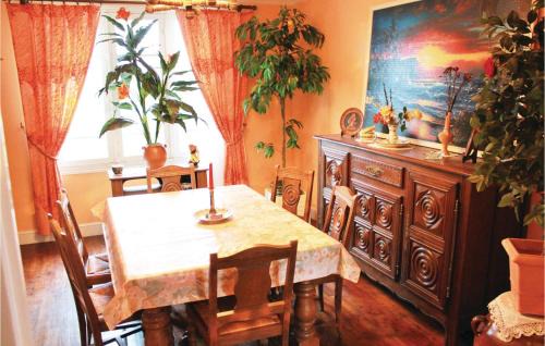 Landudec Haus | 3 Bedroom Lovely Home In Landudec