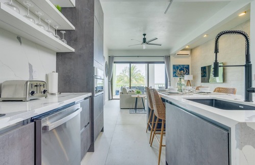 Cocoplum Eigentumswohnung | 3 Bedroom Luxury Beachfront Condo Brand New Pool