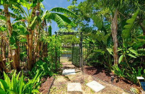 Jacksonville Beach Haus | 3 Bedroom Tropical Oasis in Jax Beach