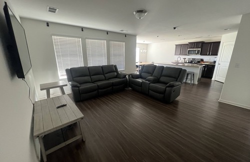 Fultondale Haus | 3 bedroom with large backyard