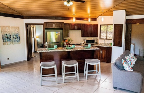 Ojochal Haus | 3 bedrooms. Large pool. Gated. Private. Ojochal.