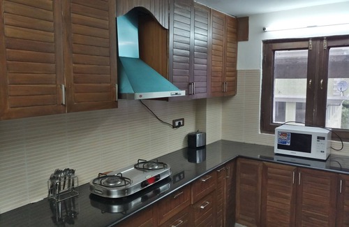 Mashobra Wohnung | 3 BHK, Luxuriöses Homestay-Apartment mit sicherem Parkplatz