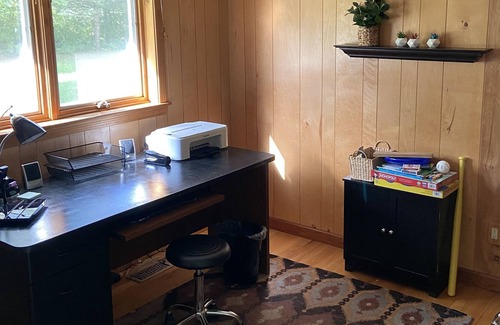 Greenwood Haus | 3 BR lake house minutes from ski resorts