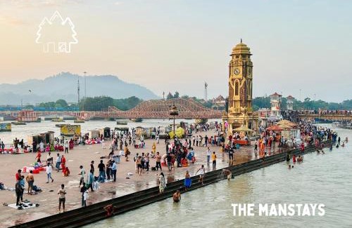 Haridwar Wohnung | 3 BR Luxe Penthouse nearby Harkipauri by Manstays