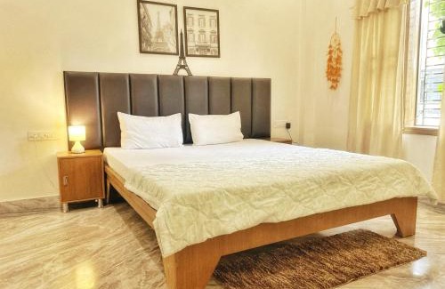Haridwar Wohnung | 3 BR Luxe Penthouse nearby Harkipauri by Manstays