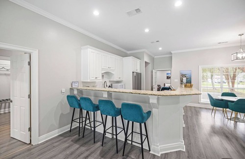 Ponchatoula Haus | 3 Kings, Hot Tub, Pool & Game Room