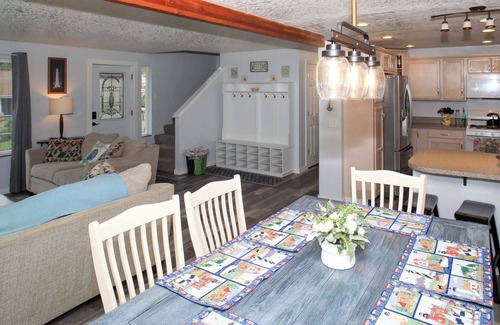 Warrenton Haus | 3 Mi to Beach: Oregon North Coast Retreat