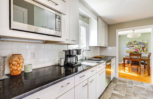 Marshfield Hills Haus | 3 Mi to Cape Cod Bay: Marshfield Home w/ Balcony!