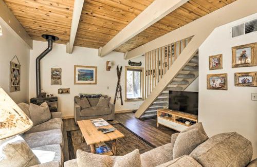 Incline Village Haus | 3 Mi to Lake Tahoe Quiet Incline Village Cabin!