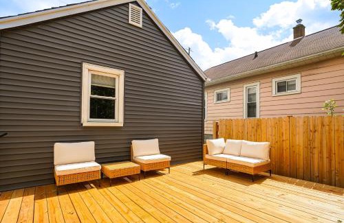 Lansing Haus | 3 Mi to Michigan State Tiny Home with Deck!