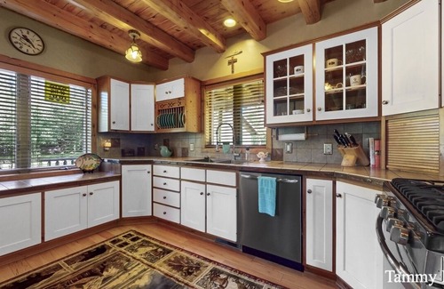 Holland Kabine | 3 miles from downtown Holland 12 miles from Saugatuck 7 miles to Lake Mich