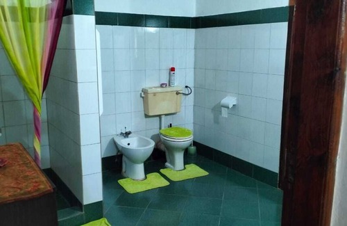 Malindi Wohnung | 3 minutes walk to the beach, and the mall!