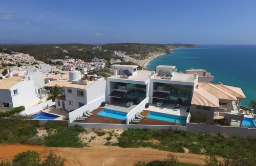 Salema Haus | Skandinavisch gestaltete Villa Salema mit fantastischem Blick auf das Meer und die Natur
